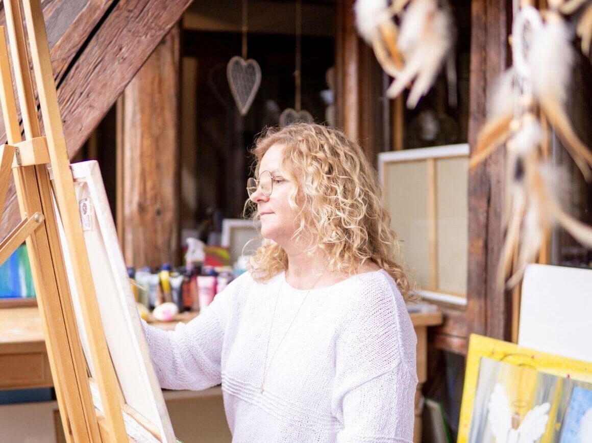 Sabine Götz im Atelier